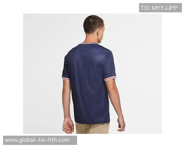 意大利足球球衣拍照技巧与创意分享，捕捉球迷热情与时尚风采